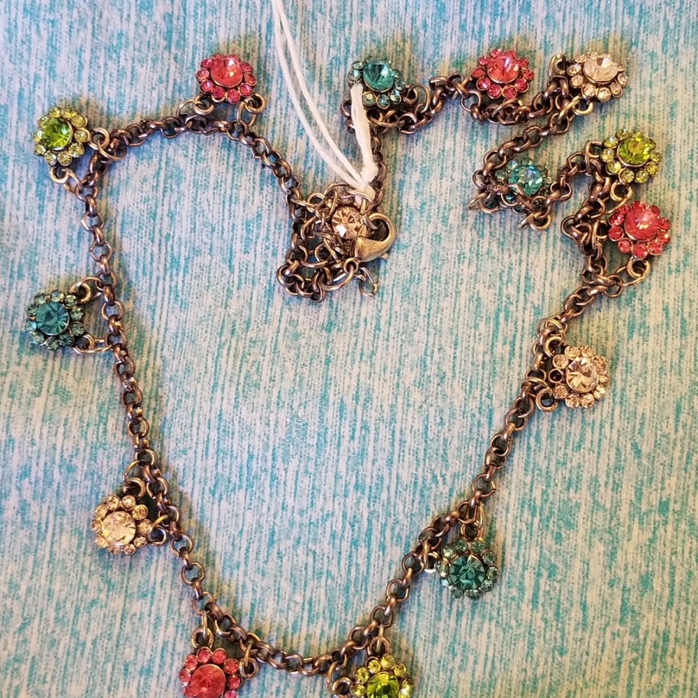 HP🦚 Handmade Glass Crystal Flower Necklace - Picture 2 of 8